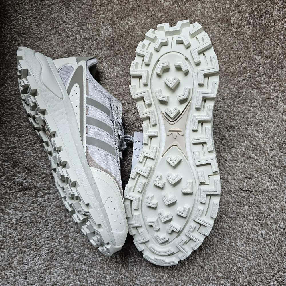 Adidas - Picture 4 of 4